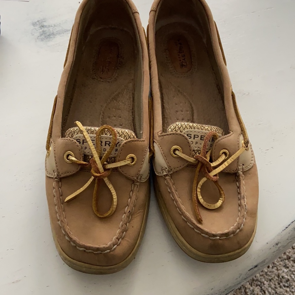 Sperry’s - Picture 2 of 4